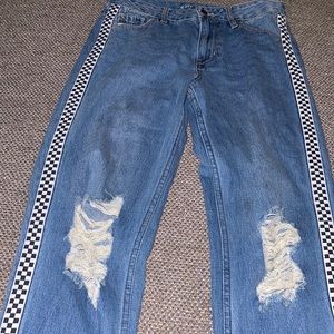 Juniors Zumiez mom jeans, Size 5.